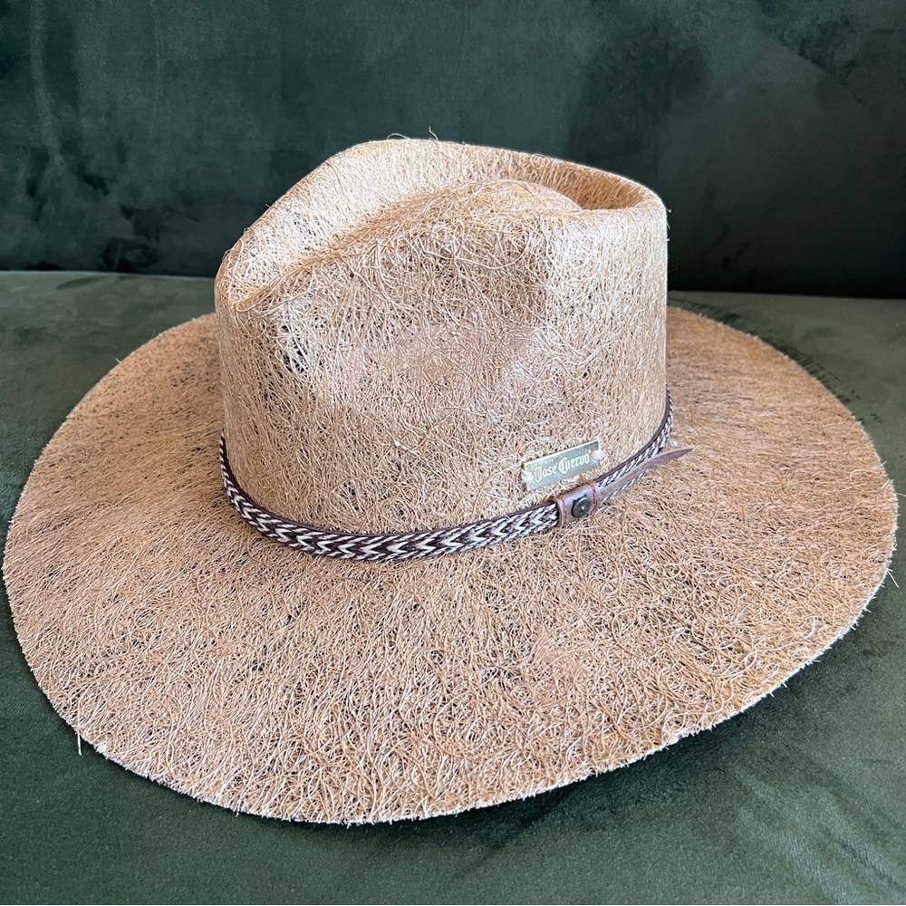 RARE | NEW | JOSE CUERVO Recycled Agave Sustainable Rancher Style Cowboy Hat M